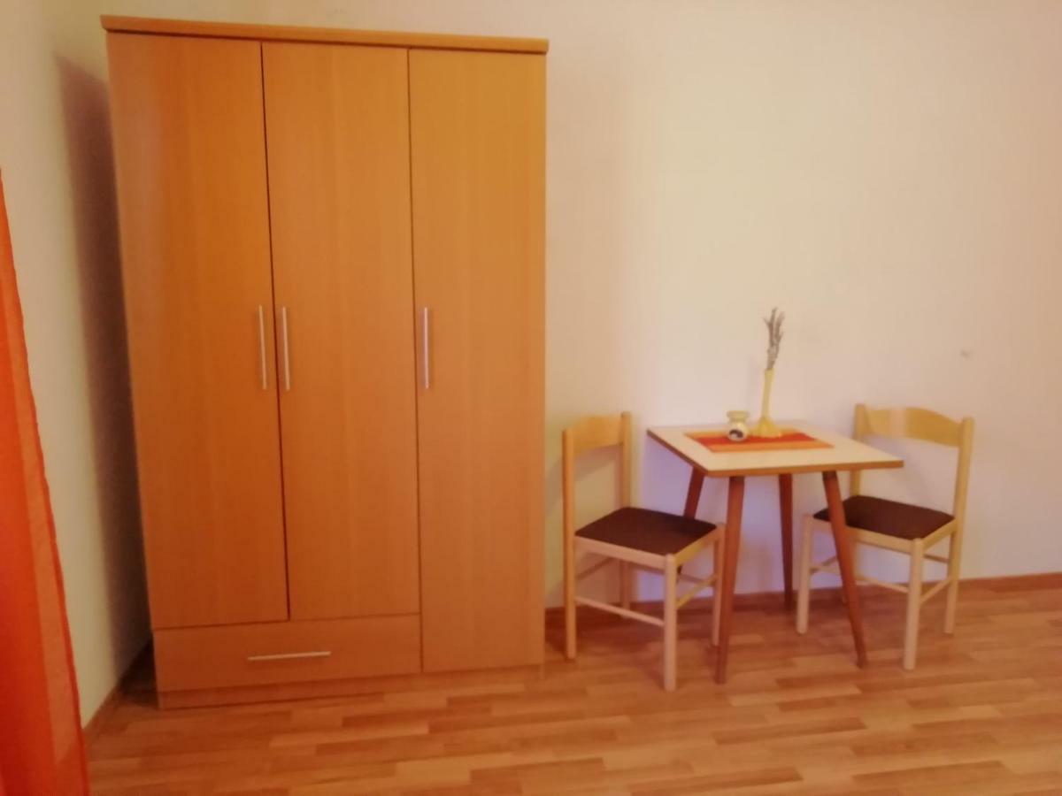 Apartments Jadranka Ivana بولا المظهر الخارجي الصورة