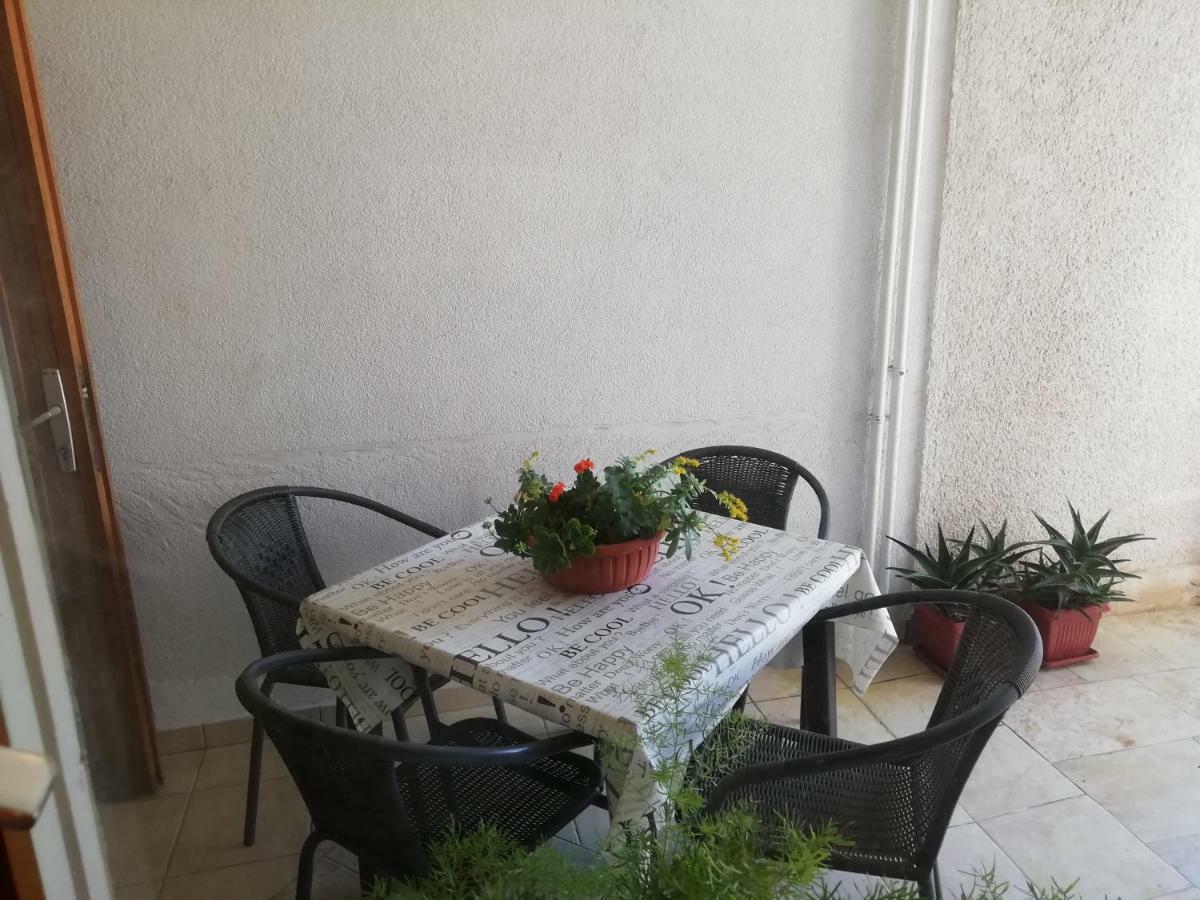 Apartments Jadranka Ivana بولا المظهر الخارجي الصورة