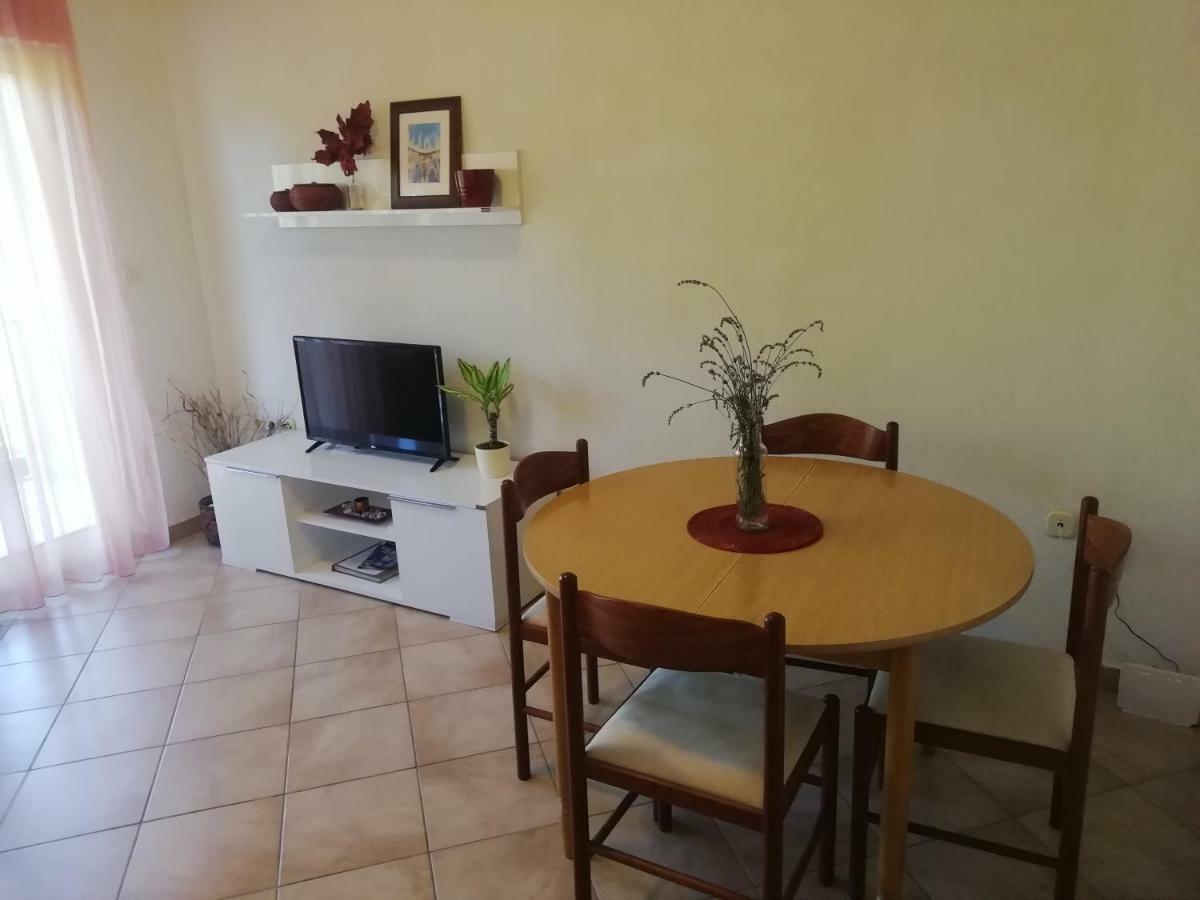 Apartments Jadranka Ivana بولا المظهر الخارجي الصورة