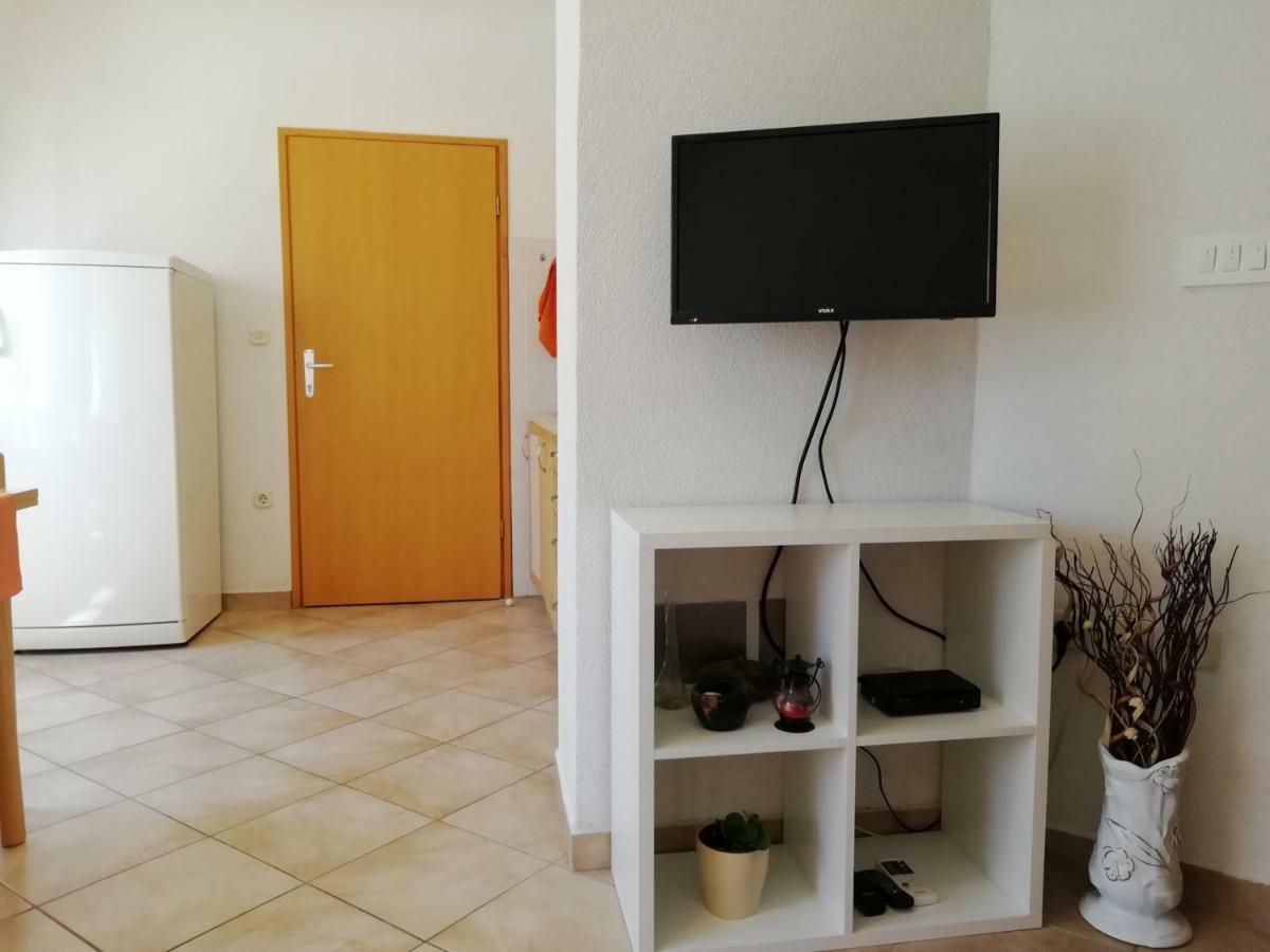 Apartments Jadranka Ivana بولا المظهر الخارجي الصورة