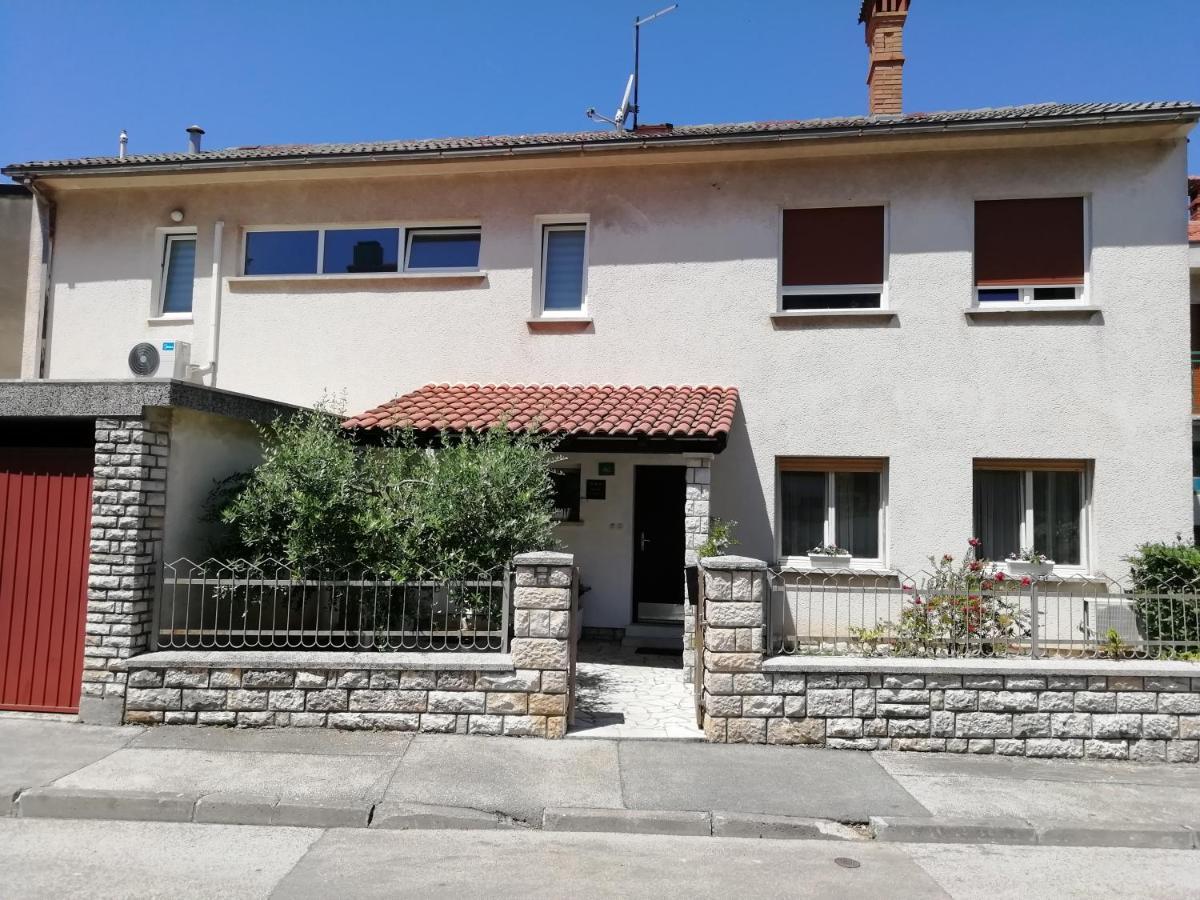 Apartments Jadranka Ivana بولا المظهر الخارجي الصورة